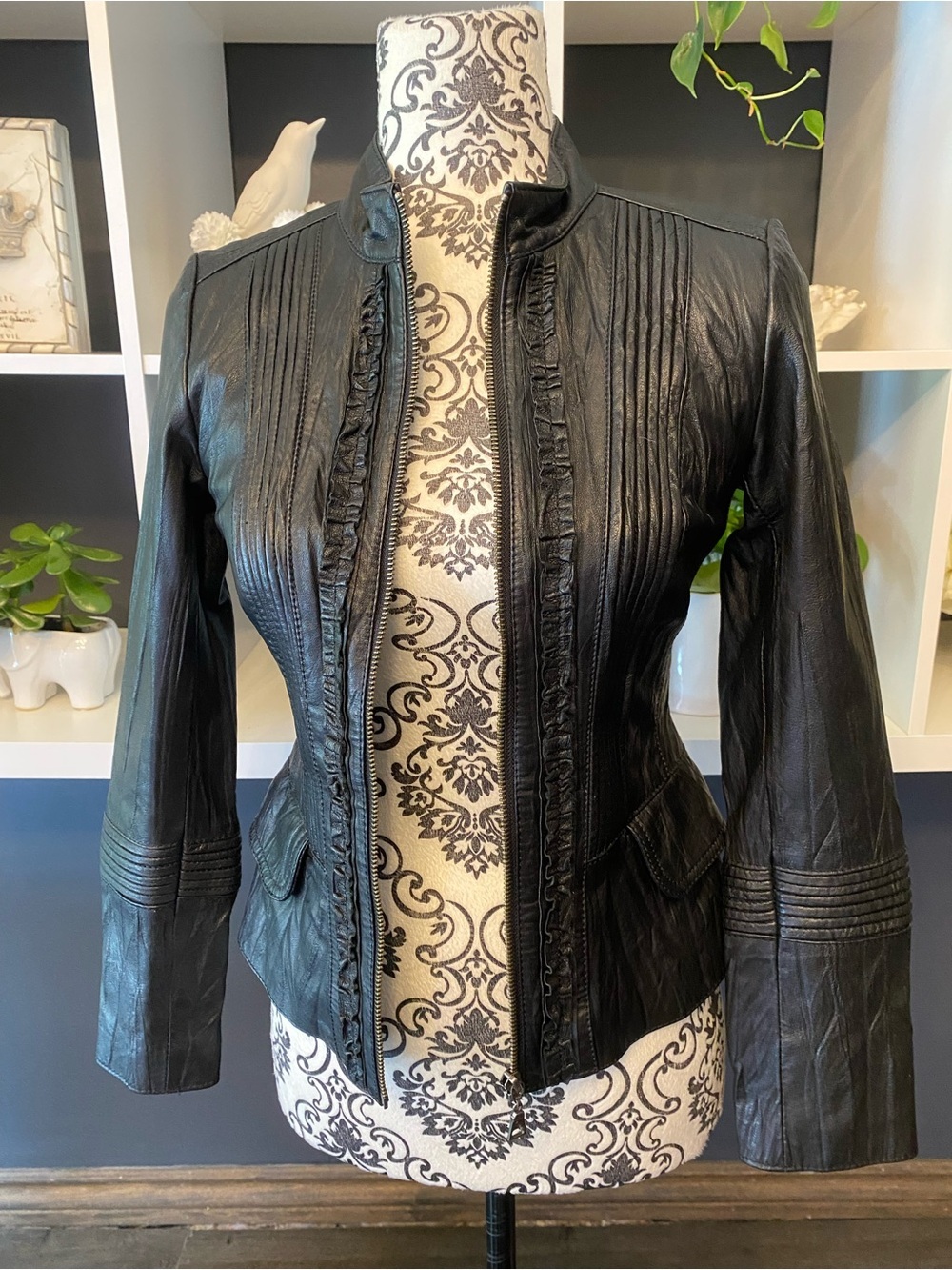 Gorgeous Danier Black Leather Jacket - Classic Zip Front